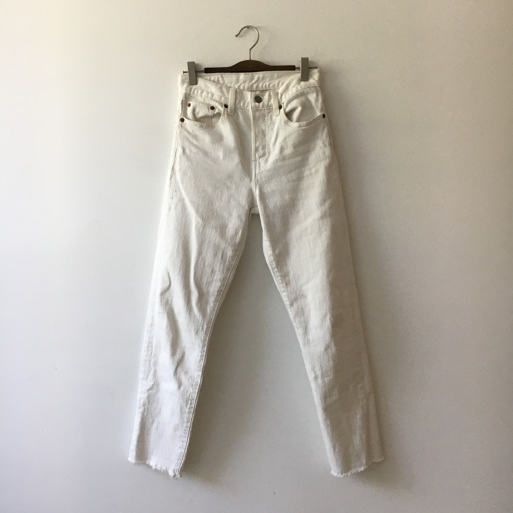 Levi's White Wedgie Jeans